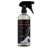 Die transparente Optimize-Flasche mit der Aufschrift "Fahrradreiniger - Wash and Wax" zeigt ein Fahrrad, das mit weißem Schaum gereinigt wird, ideal für effektive Fahrradpflege und langanhaltende Wachsversiegelung.