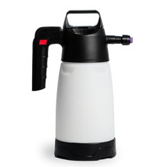 IK FOAM Pro 2 Handpumpsprüher zur Fahrradreinigung, mit einer durchscheinend weißen Flasche, einem schwarzen Griff und einer violetten Düsenspitze.