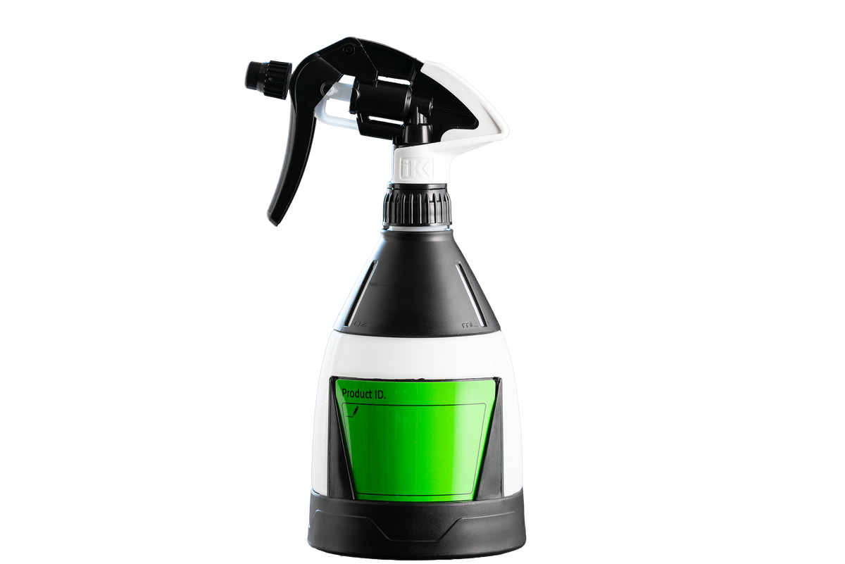 Eine IK Multi TR Mini 360º – 0,6 l Sprühflasche zum Halten mit schwarzem Auslöser, weißem Flaschenhals und einem leeren grünen Etikettenbereich für die professionelle Fahrradreinigung.