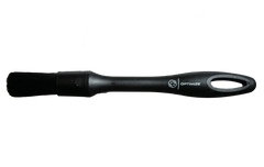 Eine schwarze Reinigungsbürste mit der Aufschrift Optimize Entfettungsset von Fast Bundle, mit synthetischen Borsten, einem Kunststoffgriff mit Aufhängeloch. Perfekt für die Verwendung in jedem Kettenentfetter oder Antriebsstrang-Reinigungsset. Abgebildet auf weißem Hintergrund.